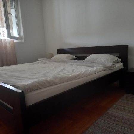 Fantastic Brand New Apartment 2 พอดโกริกา ภายนอก รูปภาพ